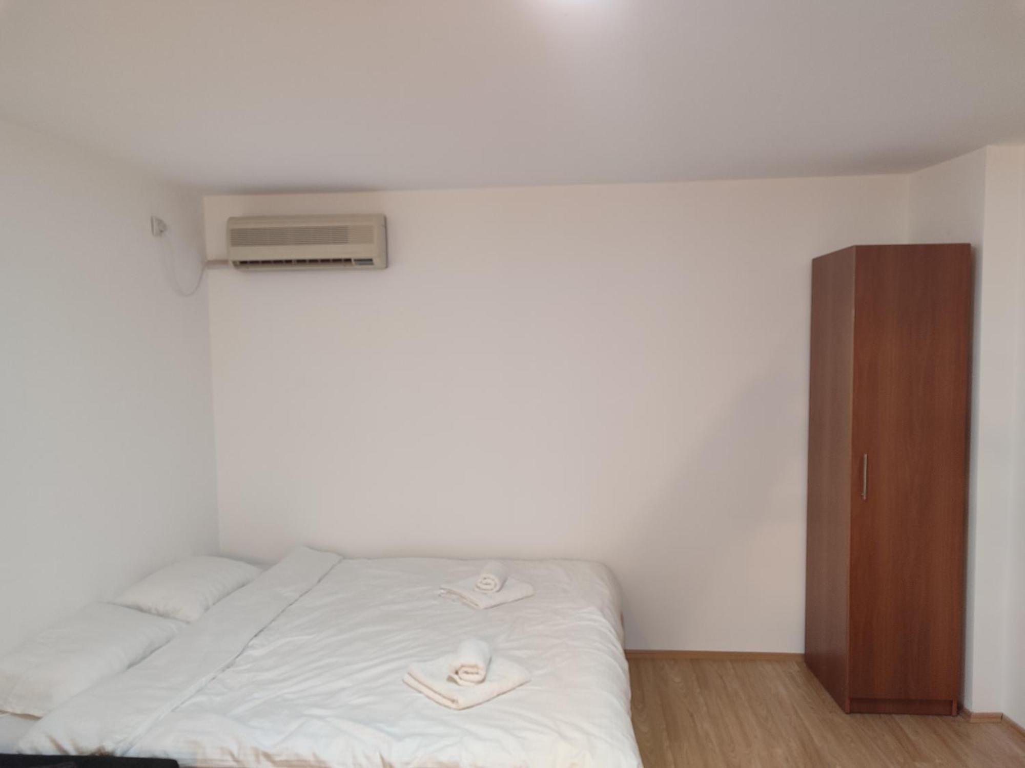 Apartmani Hub Ni Esterno foto