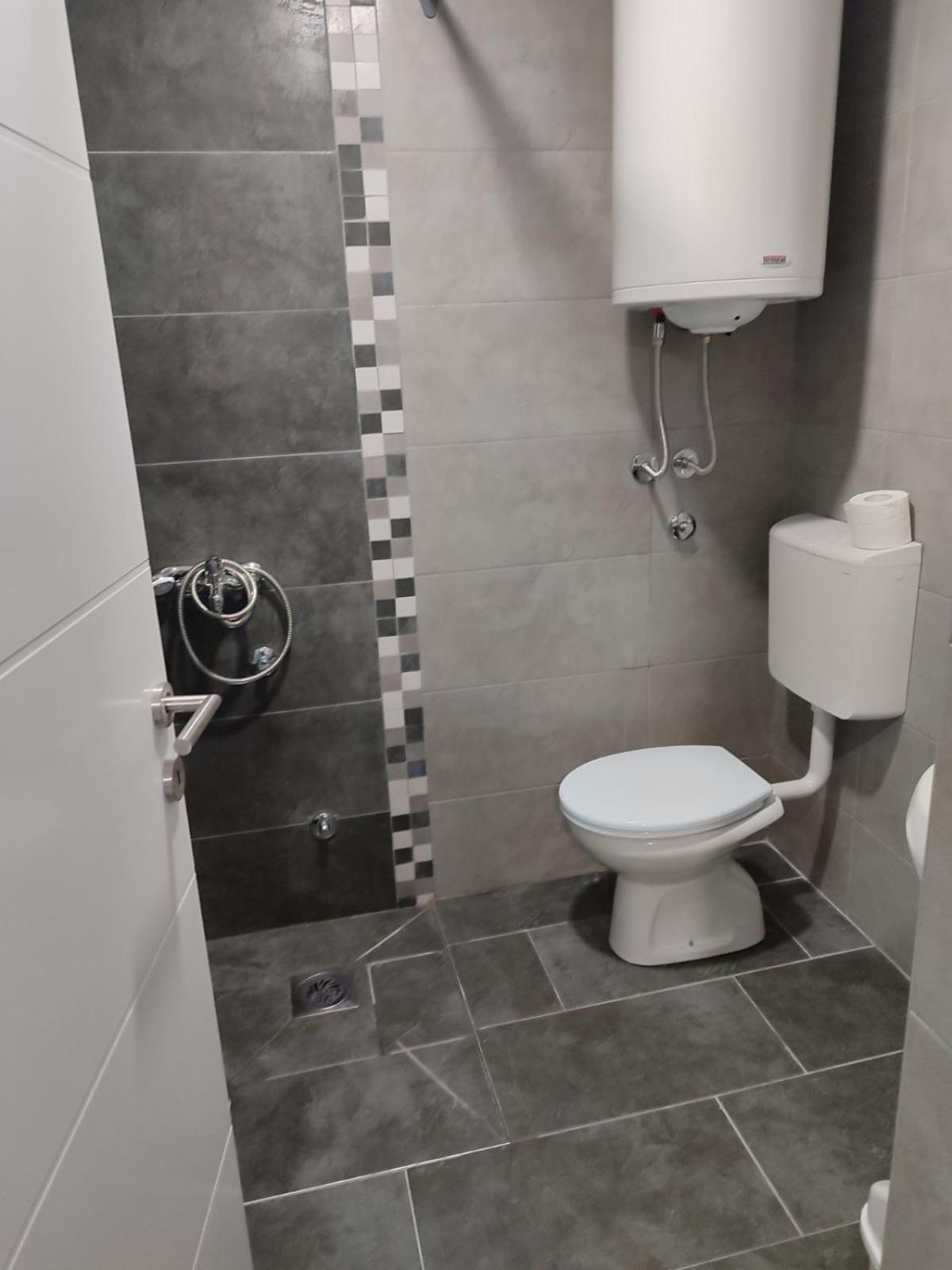 Apartmani Hub Ni Esterno foto