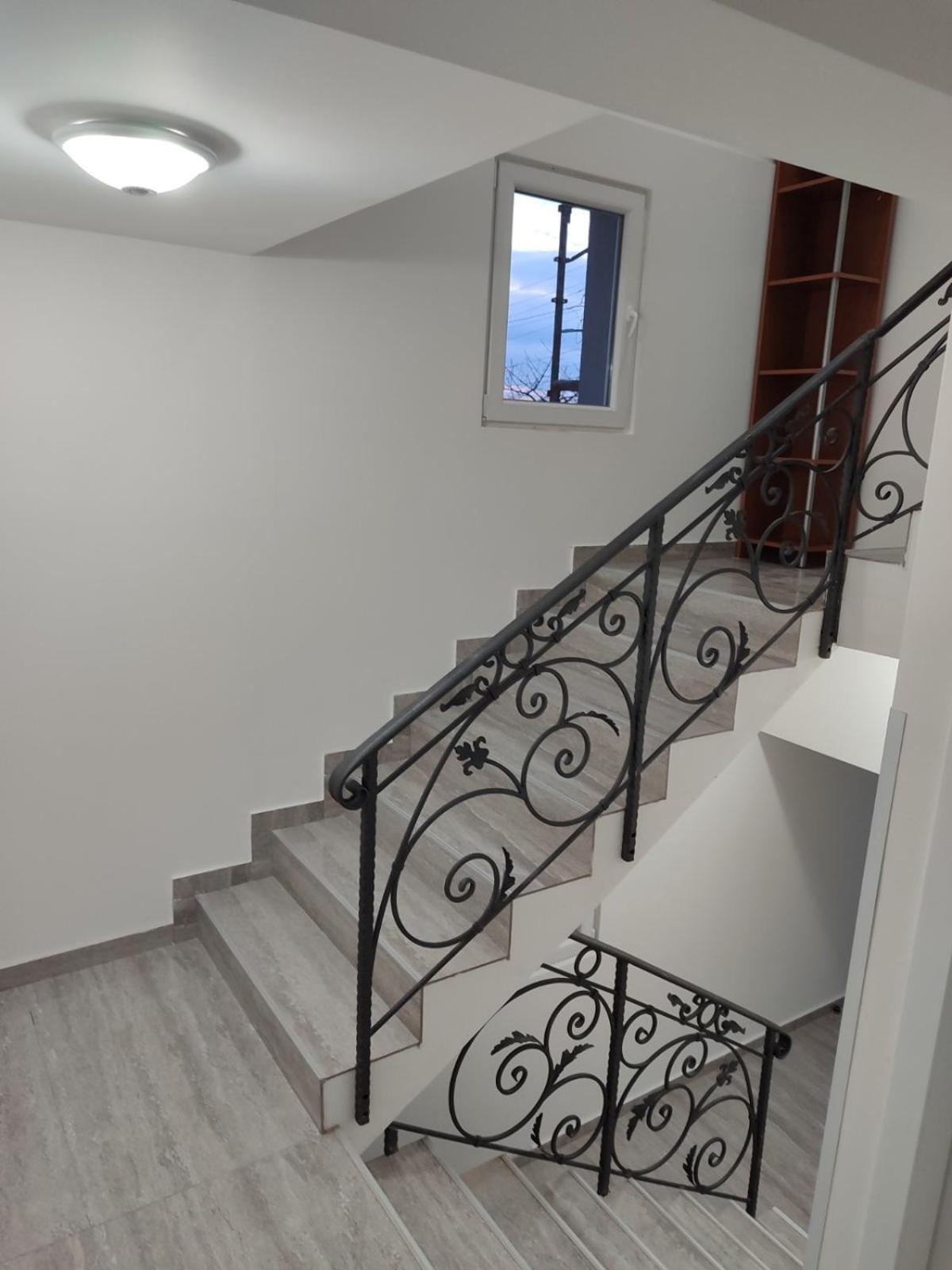 Apartmani Hub Ni Esterno foto